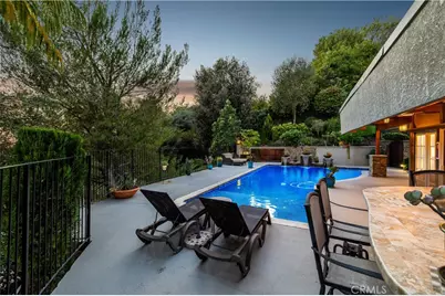 1107 Sandhurst Lane, La Verne, CA 91750 - Photo 49