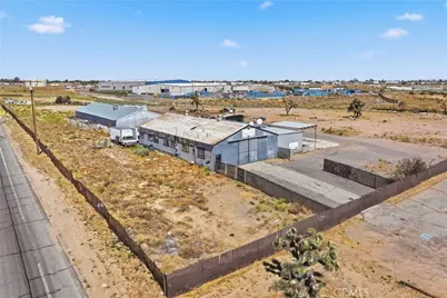 10592 E Avenue, Hesperia, CA 92345 - Photo 15