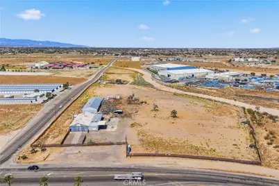 10592 E Avenue, Hesperia, CA 92345 - Photo 17