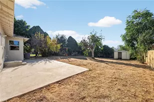 219 W Victoria, Rialto, CA 92376 - Photo 29