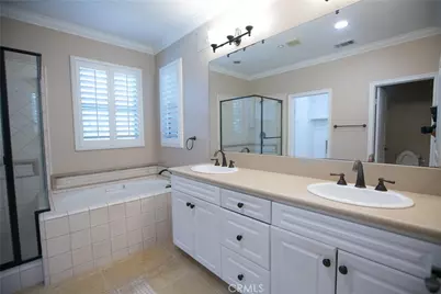 129 Chantilly, Irvine, CA 92620 - Photo 39