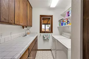 8988 Buena Vista, Apple Valley, CA 92308 - Photo 23