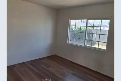 664 W 16th, San Bernardino, CA 92405 - Photo 5