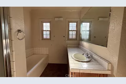 [Address not provided], Los Angeles, CA 90047 - Photo 21