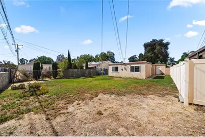 2925 N Sierra Way, San Bernardino, CA 92405 - Photo 23