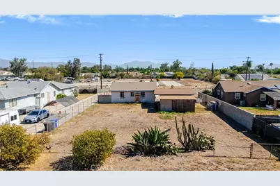 8982 Elm Avenue, Fontana, CA 92335 - Photo 31