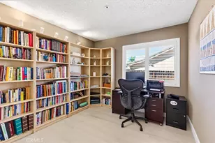 15085 Primrose Ct, Fontana, CA 92336 - Photo 19