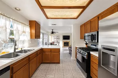 2208 Coachman Circle, Corona, CA 92881 - Photo 19