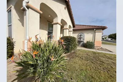 12758 Royal Palm Ln, Riverside, CA 92503 - Photo 3