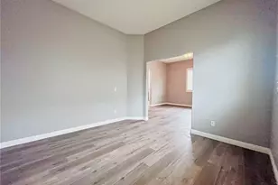 12758 Royal Palm Ln, Riverside, CA 92503 - Photo 15