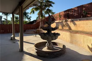 12758 Royal Palm Ln, Riverside, CA 92503 - Photo 19