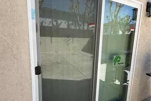 8920 Summerwood, Fontana, CA 92335 - Photo 23