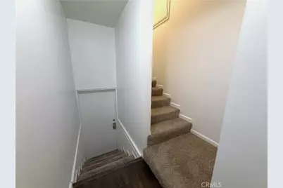 23525 Arlen Drive, Newhall, CA 91321 - Photo 17