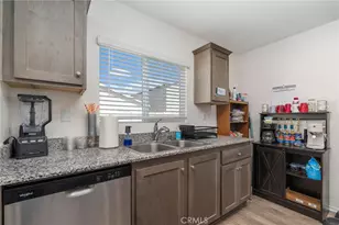 30524 Malibu, Winchester, CA 92596 - Photo 11