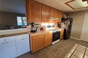 7728 Oakwood, Hesperia, CA 92345 - Photo 9