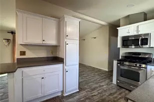 140 Cabrillo Street, Costa Mesa, CA 92627 - Photo 13