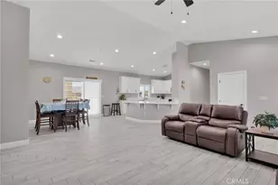 18237 Valencia St, Hesperia, CA 92345 - Photo 9