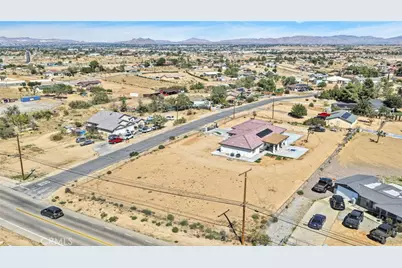 18237 Valencia Street, Hesperia, CA 92345 - Photo 55