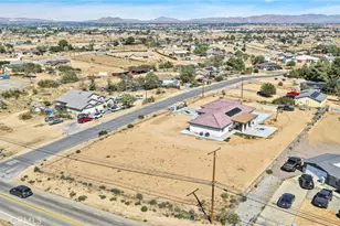 18237 Valencia St, Hesperia, CA 92345 - Photo 55