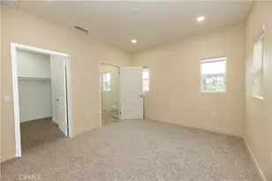 8189 Aventus Ln, Fontana, CA 92335 - Photo 19