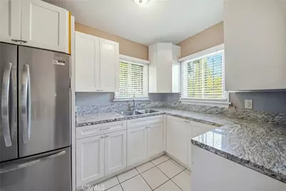 8205 Stanford Ave, Los Angeles, CA 90001 - Photo 17
