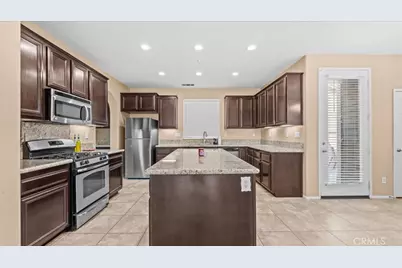 15876 Parkhouse, Fontana, CA 92336 - Photo 7