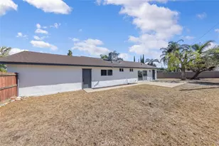 471 W Cromwell, Rialto, CA 92376 - Photo 15