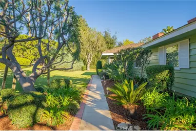 1032 W Leadora Avenue, Glendora, CA 91741 - Photo 73