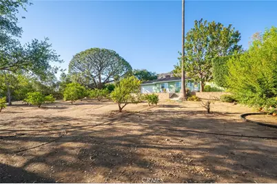 1032 W Leadora Avenue, Glendora, CA 91741 - Photo 35