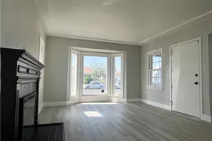 8718 Cimarron St, Los Angeles, CA 90047 - Photo 5