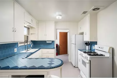 226 E Villanova, Claremont, CA 91711 - Photo 17