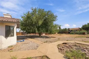 15459 Via Cartagena St, Hesperia, CA 92345 - Photo 15