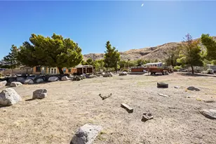 9160 Buena Vista St, Apple Valley, CA 92308 - Photo 19