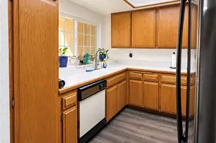 10050 1/2 Base Line Rd, Rancho Cucamonga, CA 91701 - Photo 7