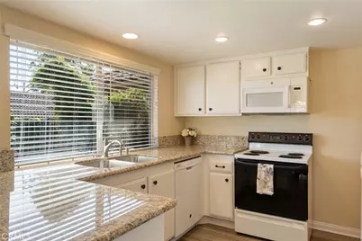 110 Oak Forest Circle, Glendora, CA 91741 - Photo 13