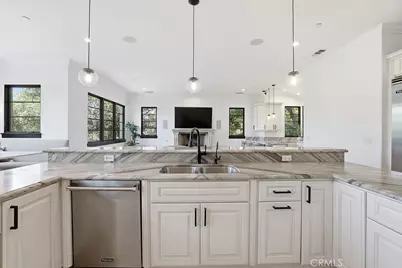 921 Monarch, La Canada Flintridge, CA 91011 - Photo 11