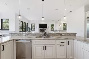 921 Monarch, La Canada Flintridge, CA 91011 - Photo 11