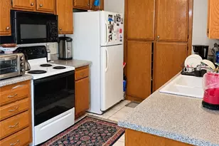 8730 Beckenham, Inglewood, CA 90305 - Photo 17