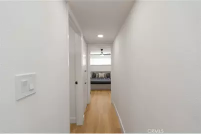 160 Yorktown, Costa Mesa, CA 92626 - Photo 17