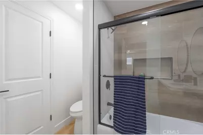160 Yorktown, Costa Mesa, CA 92626 - Photo 23