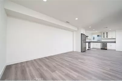 6837 N Haskell Avenue, Van Nuys, CA 91406 - Photo 11