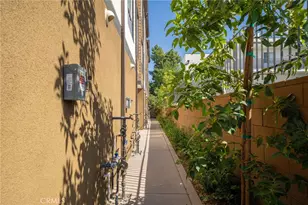 6837 N Haskell Ave, Van Nuys, CA 91406 - Photo 41