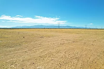 10 Shasta Road, Phelan, CA 92371 - Photo 9