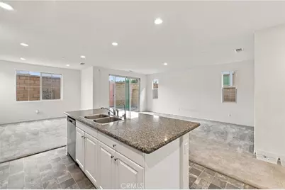 16058 Pesaro, Fontana, CA 92336 - Photo 13