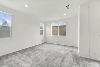 16058 Pesaro, Fontana, CA 92336 - Photo 15
