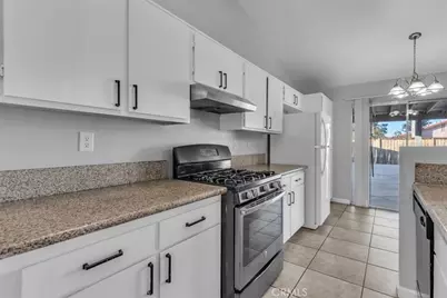 11224 Tamarisk Road, Adelanto, CA 92301 - Photo 7