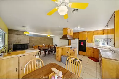 1317 N 2nd Avenue, Upland, CA 91786 - Photo 15