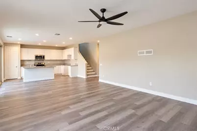 11542 Gayneswood, Victorville, CA 92392 - Photo 9