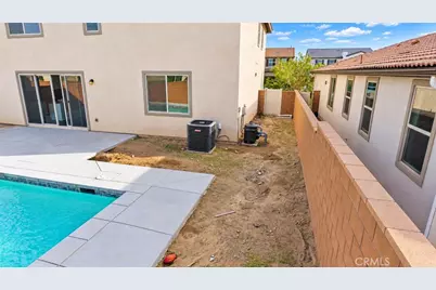 11542 Gayneswood, Victorville, CA 92392 - Photo 39