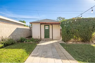 1228 N 3rd Avenue, Upland, CA 91786 - Photo 33
